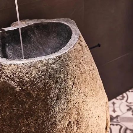 Kozadinos Art Kythnos