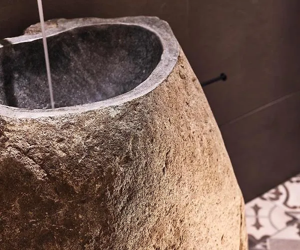 Kozadinos Art كيثنوس