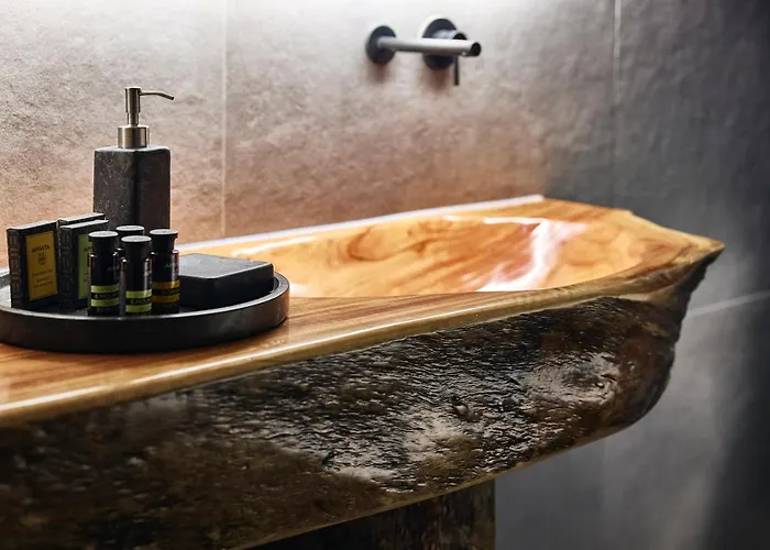 Kozadinos Art كيثنوس