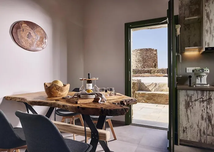 Kozadinos Art 3* كيثنوس